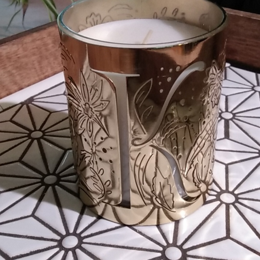 Anthro sparkling grapefruit candle
